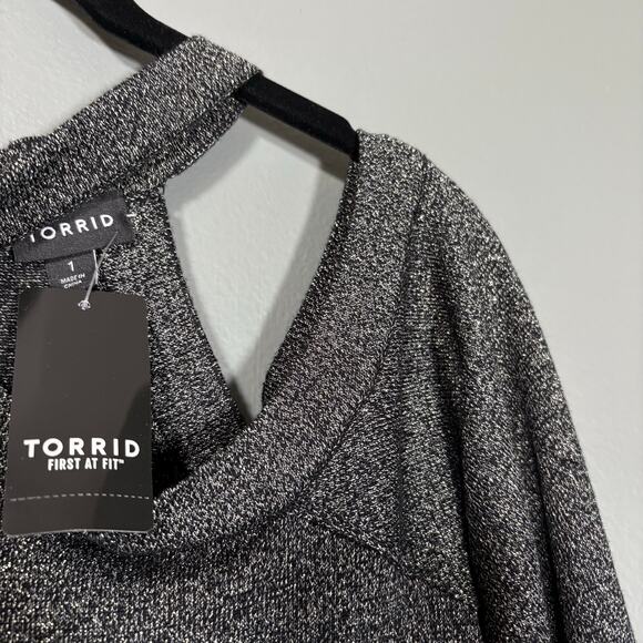 Torrid NWT Black Metallic Cross Neck Cold Shoulder Top - 1 (1X) - Women's Plus - Picture 2 of 7